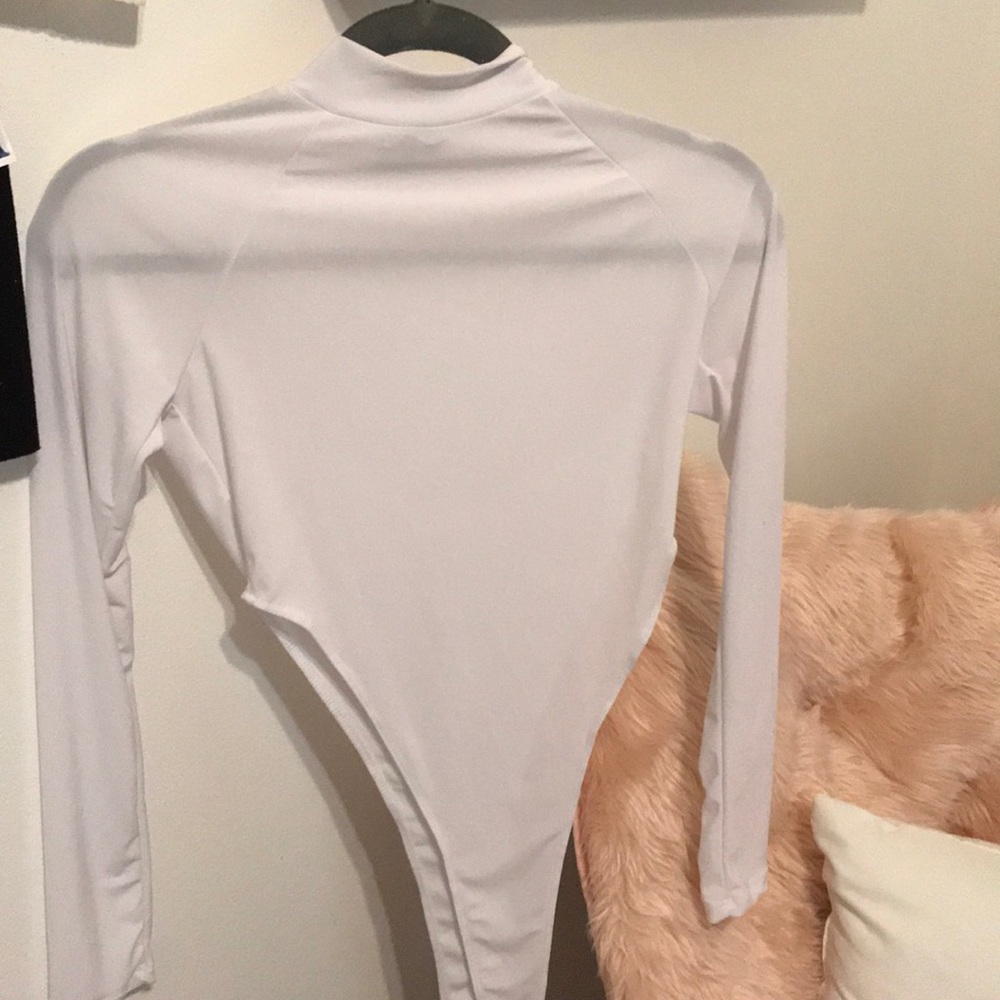 Fashion Nova “hips for days” bodysuit